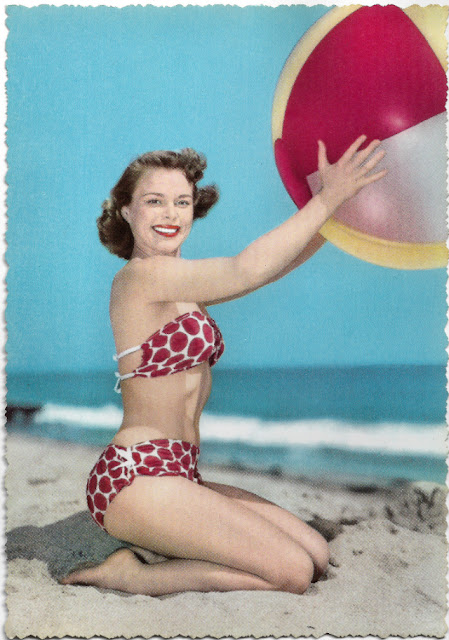 Postales de sensuales pin-up italianas en los años 50